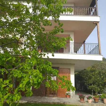 Hristos House 펜션 토로니